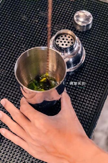 為什么調(diào)酒器都是單層不銹鋼的？有雙層抽真空的調(diào)酒器嗎？